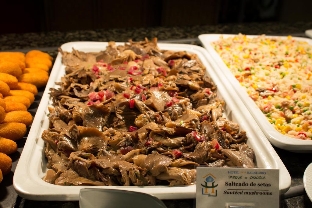 فندق بالنيريو باركي دي كازورلا أرويو فريو المظهر الخارجي الصورة